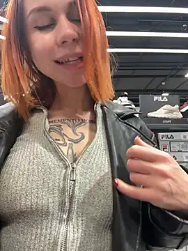 RosieSecret's live cam