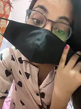 sandhya_77 (F young) - Lovesense