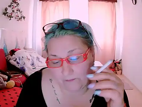 BlondyBigBoobs webcam