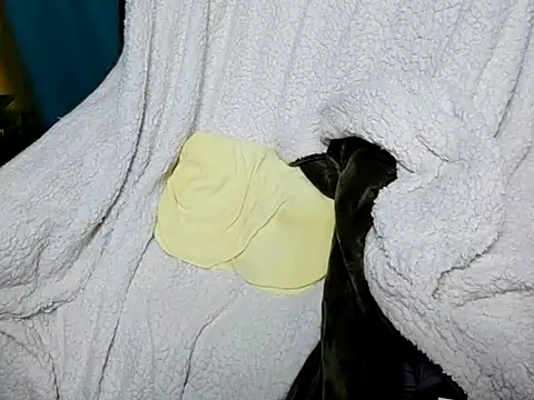 AngelwithEcup webcam