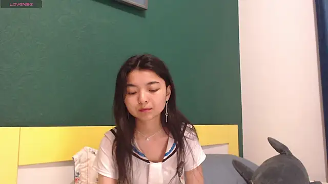 Shy_Kira webcam