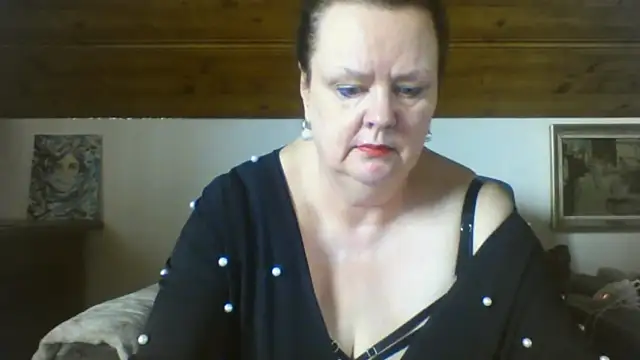 TiffanyMature webcam