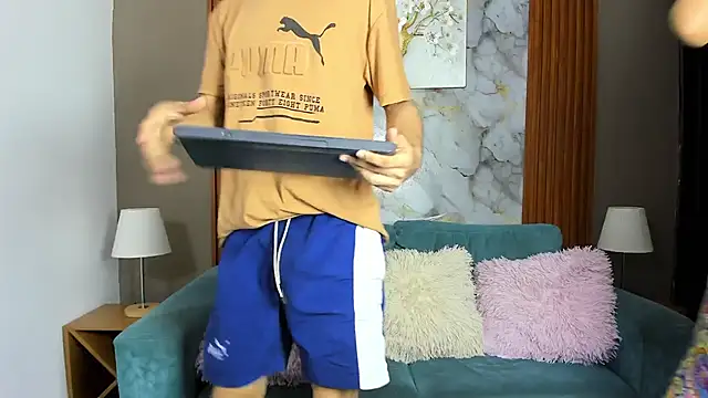 VERY_HOT_GUYS webcam