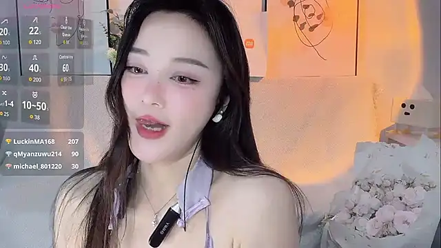 Lisa-295188 webcam