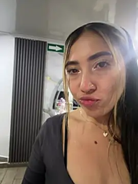 ManuelaVeeleez webcam