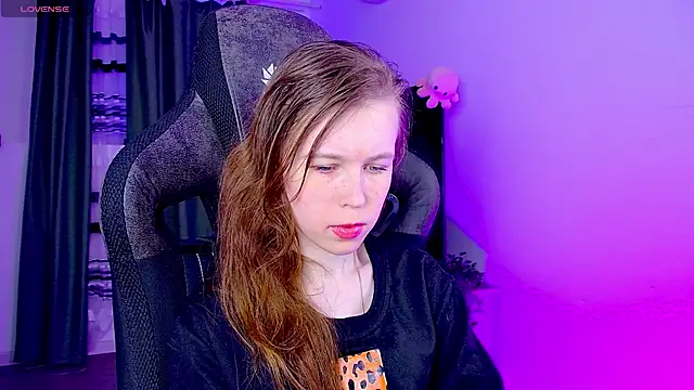 ariagracen - AriaGracen's free webcam - UK Sex Cams
