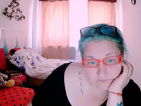 BlondyBigBoobs webcam