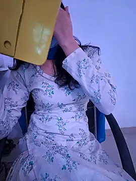 tanzum_khan_3202_ (F young) - BUY A NEW LEPTOP 💵