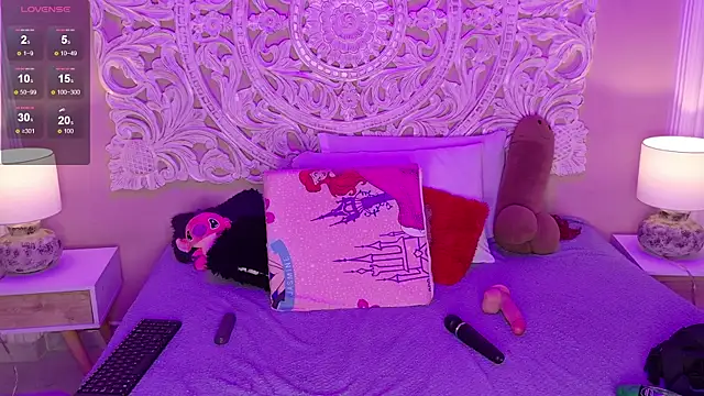 malaikabrown (F young) - 💃 Make my oiled tits bounce