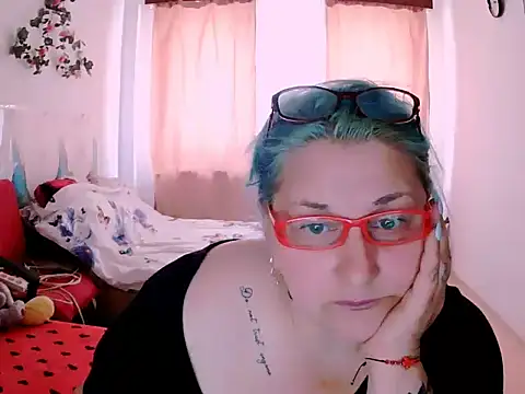 BlondyBigBoobs webcam