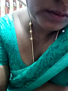 Webcam Model (yamini1431) is live