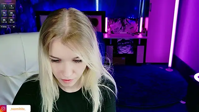NaomiHita webcam