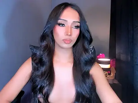 xUrGoddess_islaCumsAlotx webcam