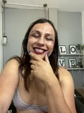 analia_01 (T young) - play with tits close to the camera