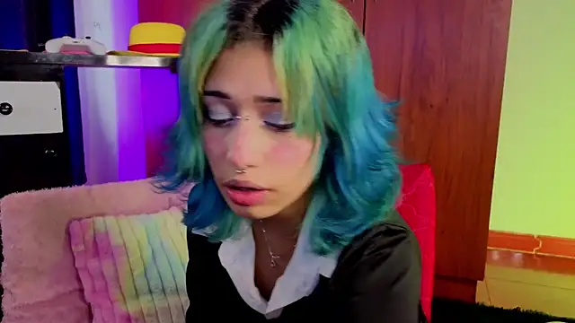 zoelight18 (F teen) - 💧🧁squirt squirt squirt 🧁💧