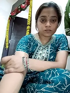 Webcam Model (Trisha_71)  is live.Free join now!