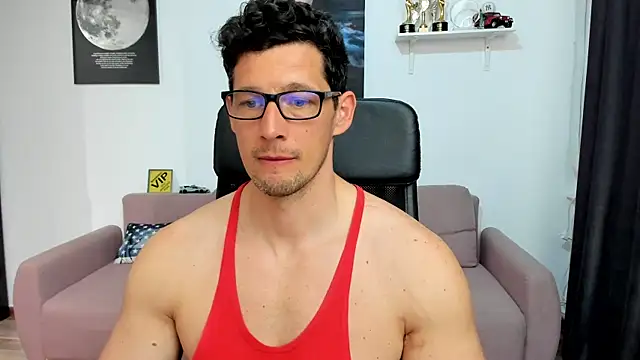 brutusk08 (Ask my age) - Striptease and dancing naked