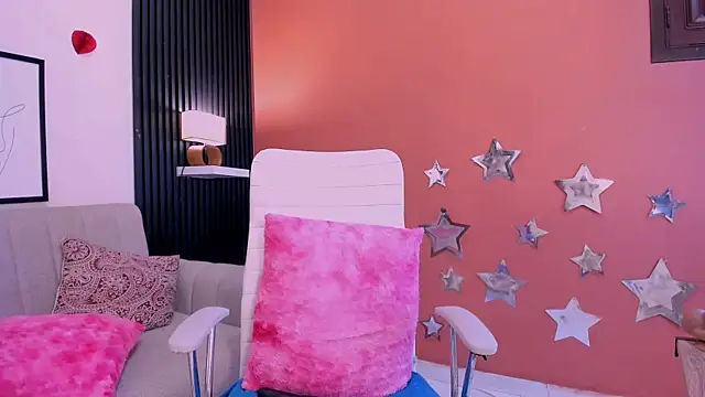 sirenita_petitexoxo (F teen) - Spit my boobs 🍒💦