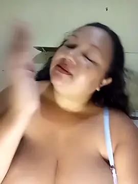 Hanna4039 live sex cam