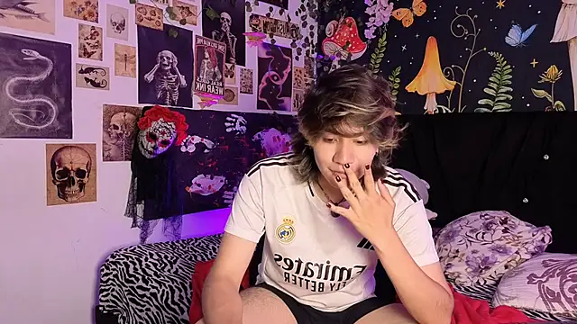 noah_blackwood - Noah_blackwood's free webcam - UK Sex Cams