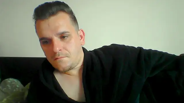 Huge_cock22cm live sex cam