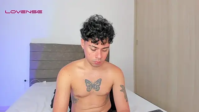 soft_temptationxx (Ask my age) - ⭐SHOW ASS AND SPANK ⭐