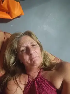 SultrySummer68 Live Webcam on Stripchat