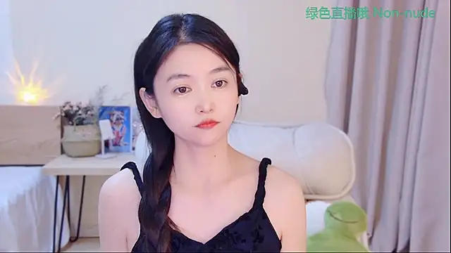 Coco-Sweetie live sex cam