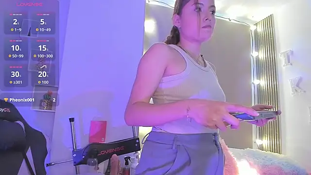 littletammy4u - Littletammy4u's free webcam - UK Sex Cams