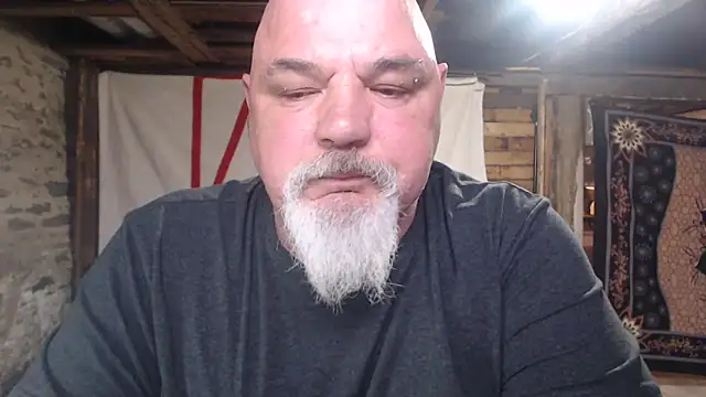 newfiesausage1972 (M mature) - last tipper 5 mins off lovens