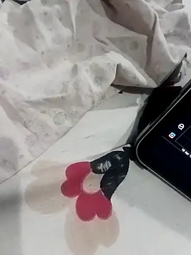 bigg_dickkk69 (M young) - Make me cum