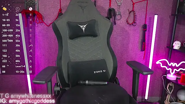 amywhitenessxx webcam