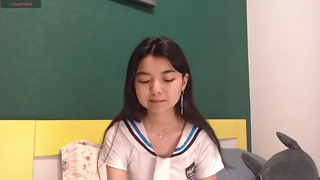 Shy_Kira webcam