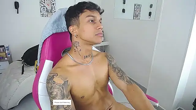 Leonard_Price live sex cam