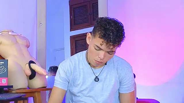 Nijinsky_LatinBoy webcam