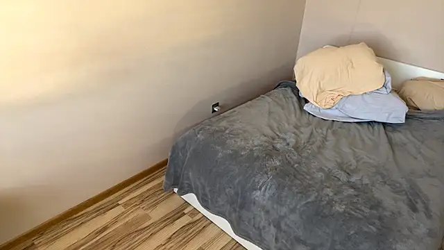 SondraLongest webcam