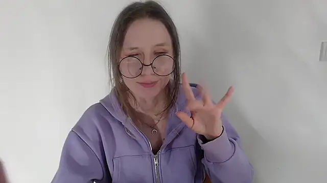 _hanna_moon_ - _Hanna_Moon_'s free webcam - UK Sex Cams