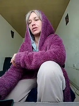 MARILYNMADELENAKOVANOVA webcam