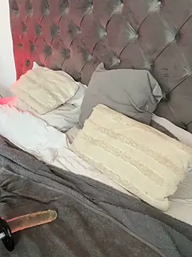 ellamae (F young) - Last Tipp wins mistery Video🔥