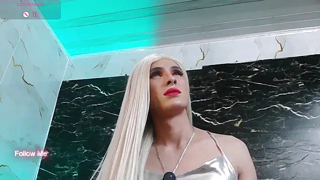 crislingery_dolli webcam