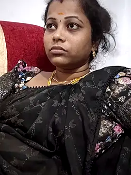 sweetqueen143 webcam