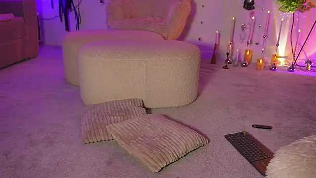 curlynatashaa webcam