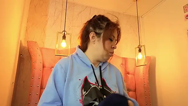 rosse_channel__ - Rosse_channel__'s free webcam - UK Sex Cams