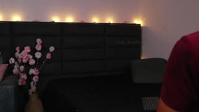 kathieandpovcock1 webcam