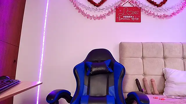 dulce_mariaa___ webcam