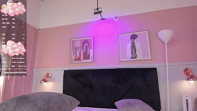 elodie_walker webcam