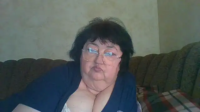 milasky5303 (F mature) - show brа