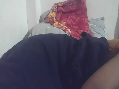 lovelypinay31xx webcam