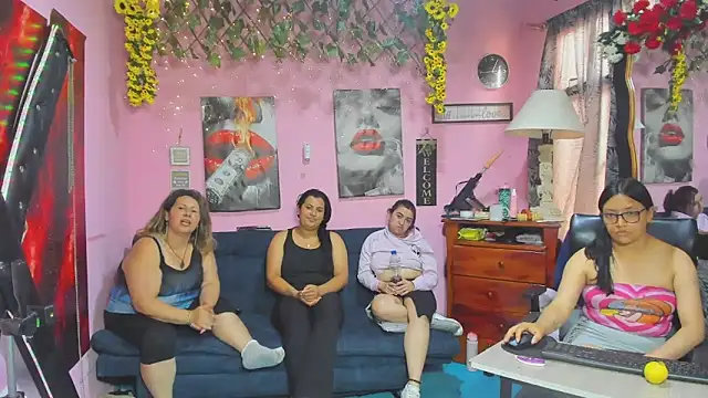 lesbiancuple (G young) - The tips make us horny @goal Cum any gir