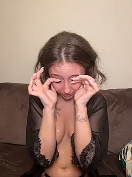 miaaloveeee (F young) - squirt show